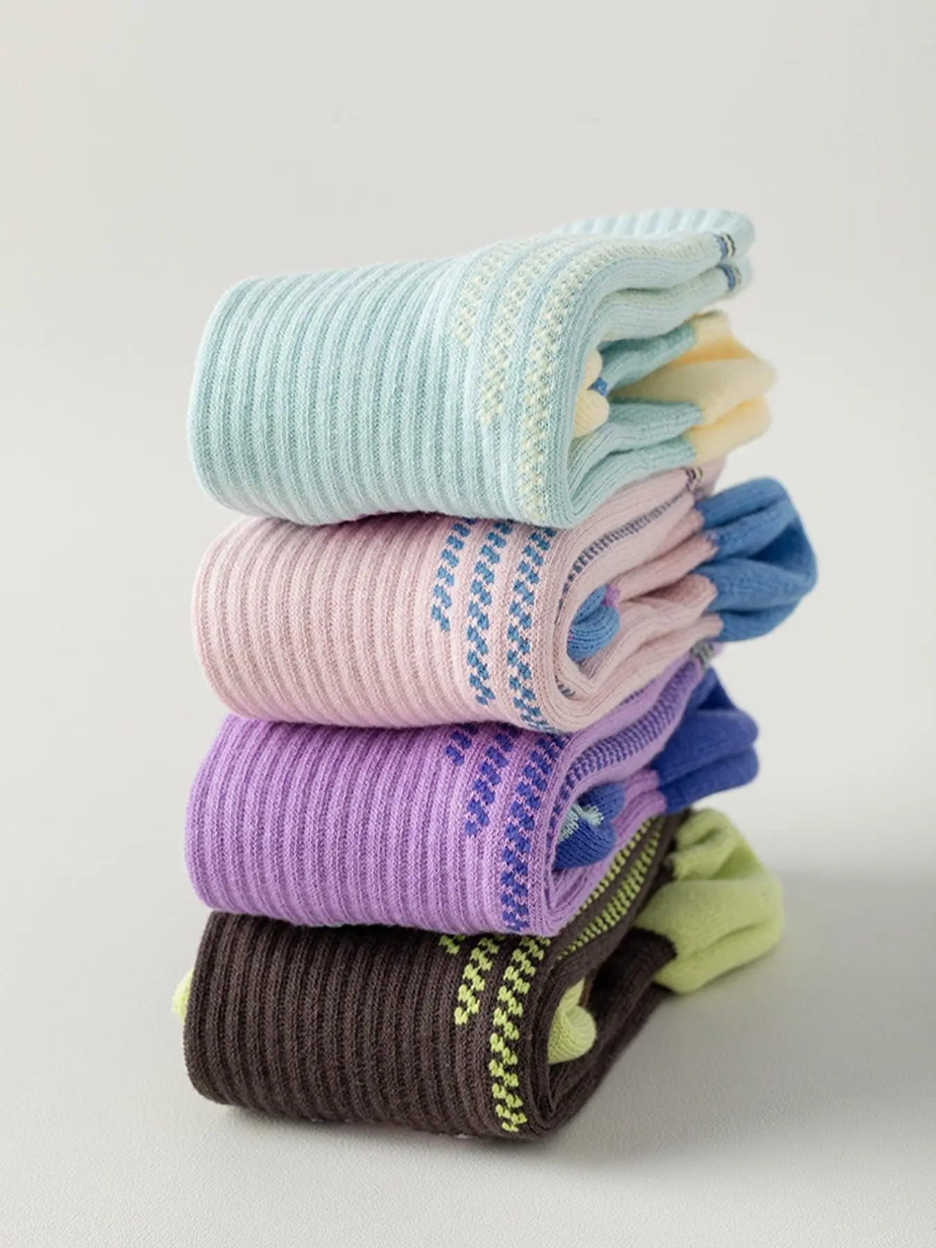 4 Pairs Women's Sporty Compres - Sports Socks ulasan dan harga